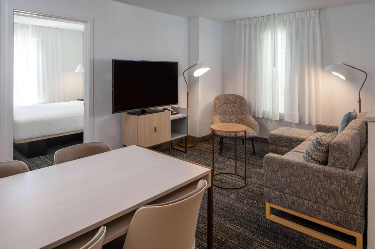 Sonesta Simply Suites Falls Church Buitenkant foto